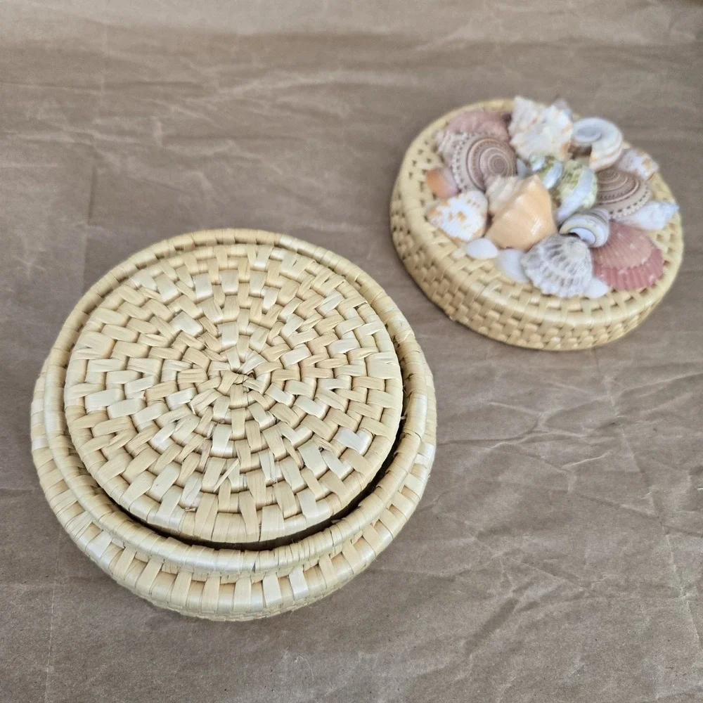 Woven Coasters  (6)‎ w/ Matching Decorative Basket Colorful Shells Beach Coastal